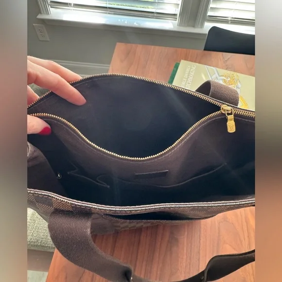 VINTAGE Louis Vuitton Classic Damier Large Tote Bag - Picture 9 of 10